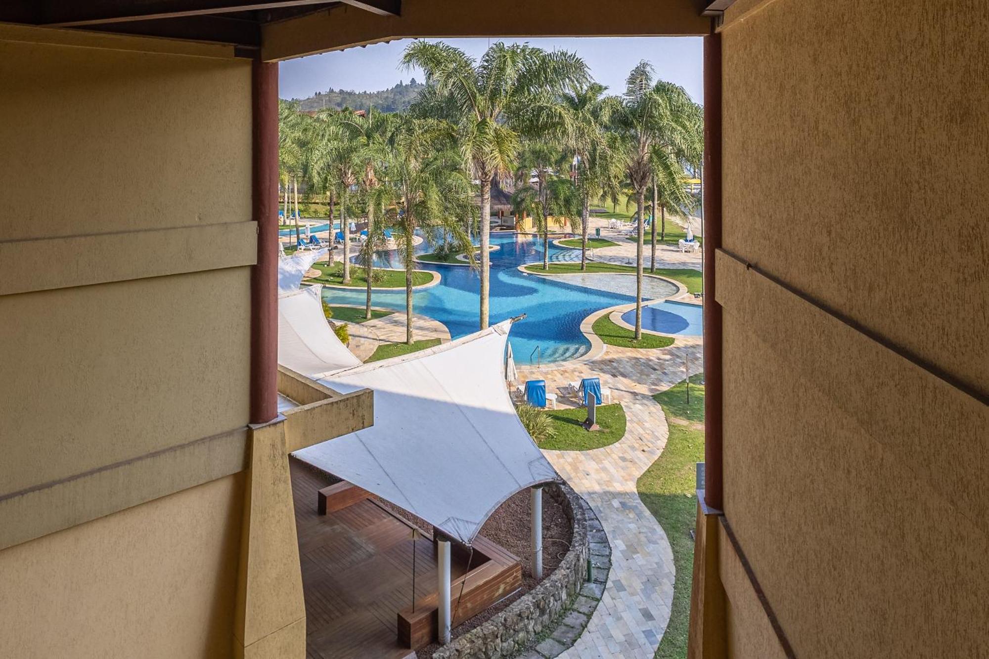 Duplex No Costa Bella Em Apartment